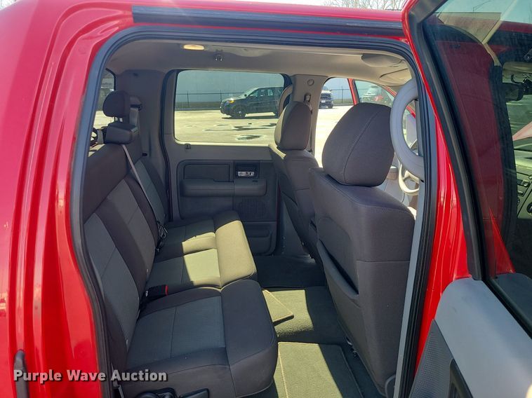 image for item JG9413 2004 Ford F150  SuperCrew pickup truck