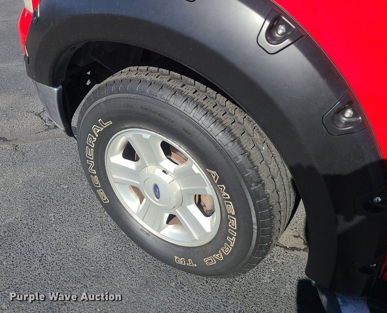 image for item JG9413 2004 Ford F150  SuperCrew pickup truck