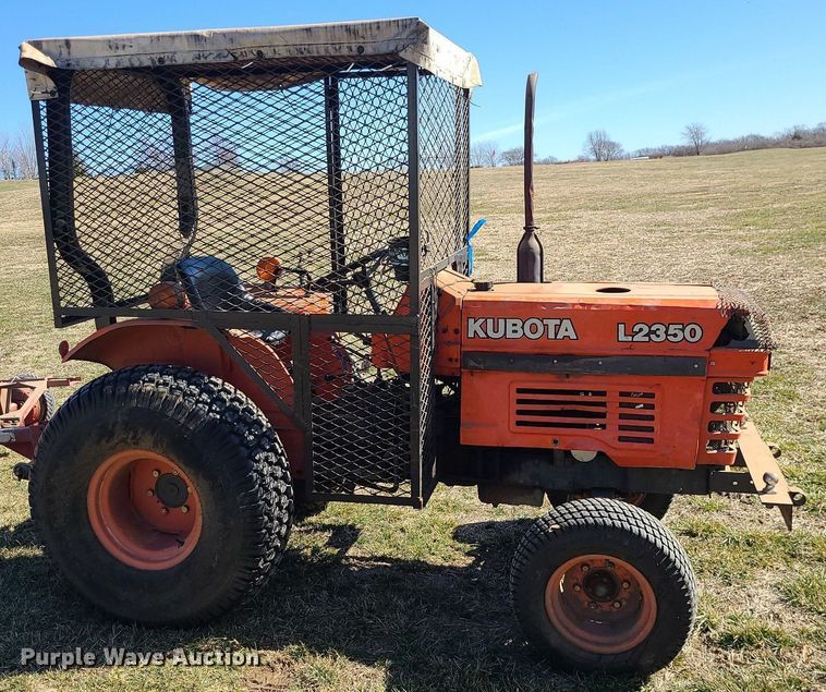image for item JG9415 Kubota L2350F  tractor