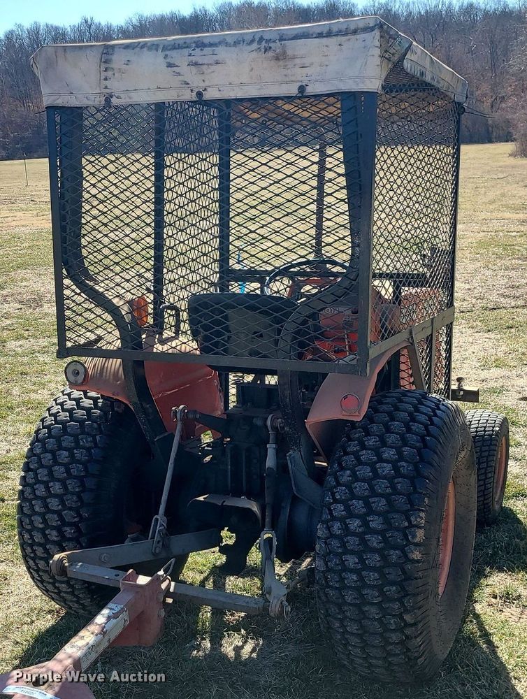 image for item JG9415 Kubota L2350F  tractor