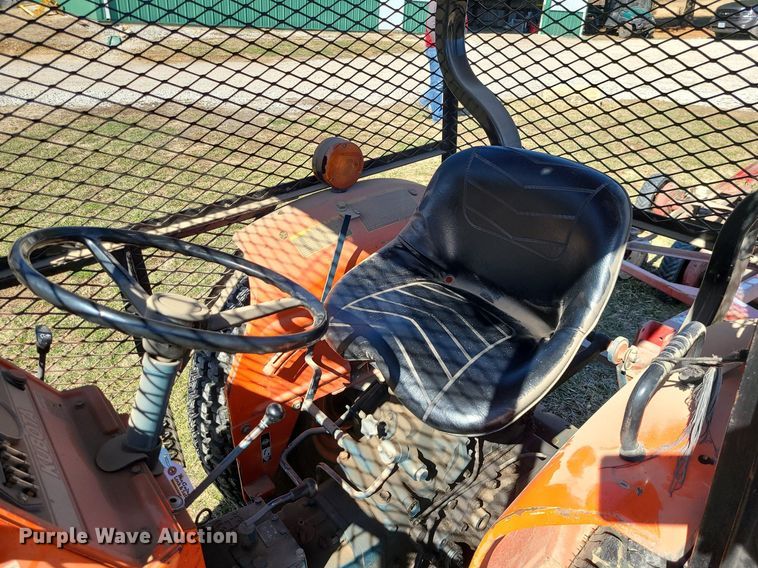 image for item JG9415 Kubota L2350F  tractor