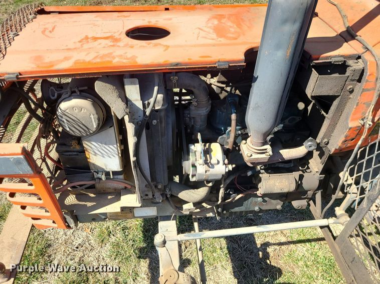 image for item JG9415 Kubota L2350F  tractor