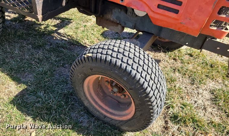 image for item JG9415 Kubota L2350F  tractor