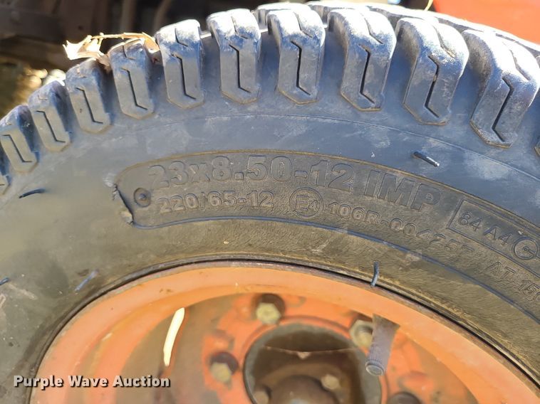 image for item JG9415 Kubota L2350F  tractor