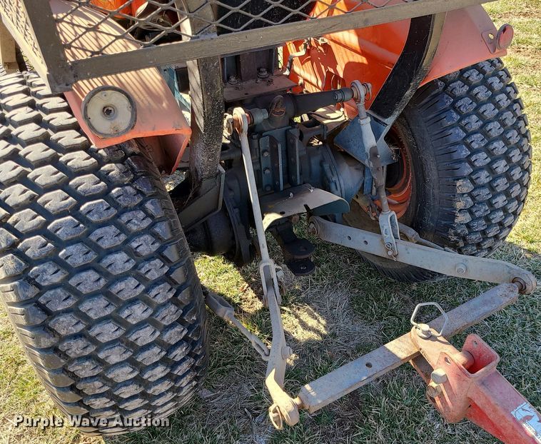 image for item JG9415 Kubota L2350F  tractor