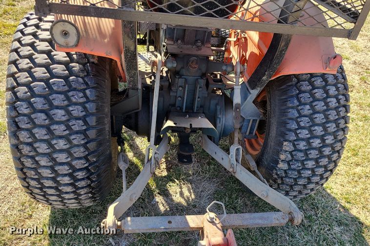 image for item JG9415 Kubota L2350F  tractor