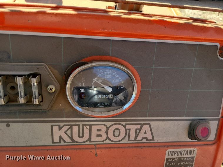 image for item JG9415 Kubota L2350F  tractor