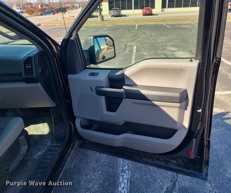 image for item JG9416 2016 Ford F150 XL  SuperCab pickup truck