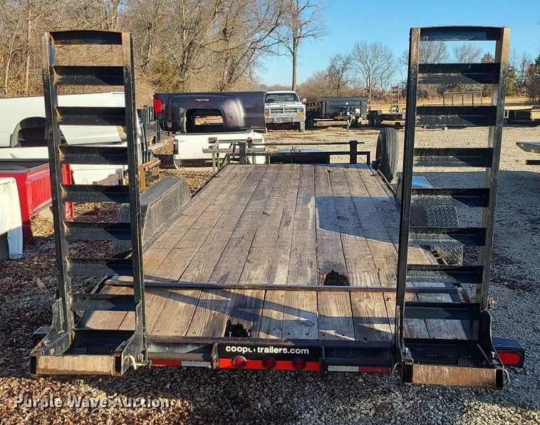 image for item JG9419 2015 Load Trail  equipment trailer