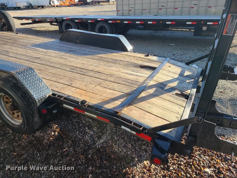 image for item JG9419 2015 Load Trail  equipment trailer