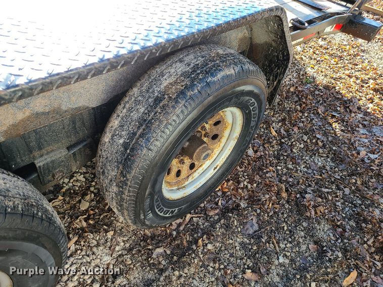 image for item JG9419 2015 Load Trail  equipment trailer