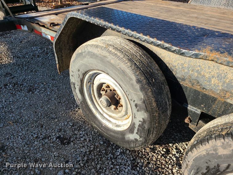 image for item JG9419 2015 Load Trail  equipment trailer
