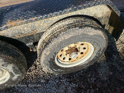 image for item JG9419 2015 Load Trail  equipment trailer