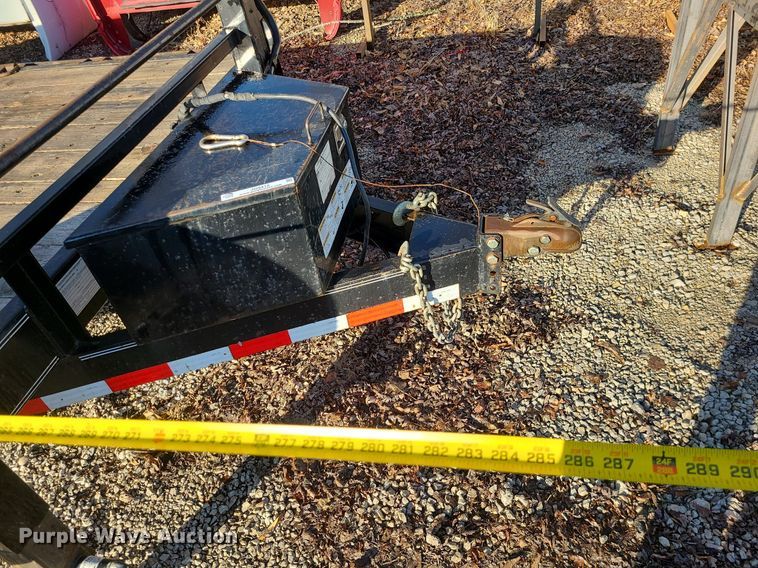 image for item JG9419 2015 Load Trail  equipment trailer