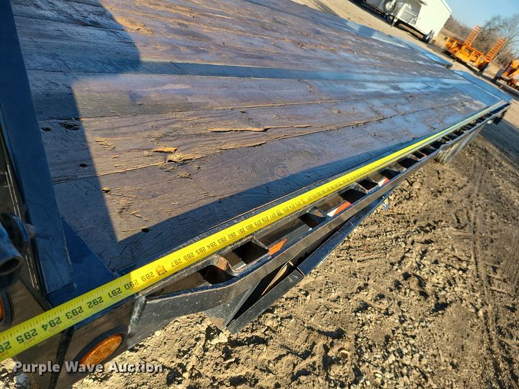 image for item JG9420 2019 Load Trail  equipment trailer