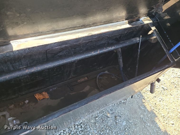 image for item JG9421 2021 Load Trail  equipment trailer