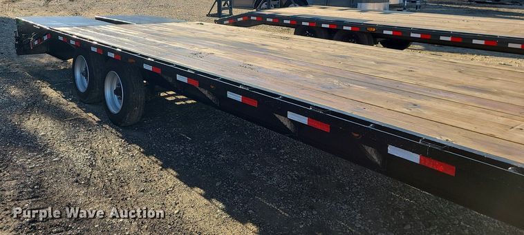 image for item JG9421 2021 Load Trail  equipment trailer