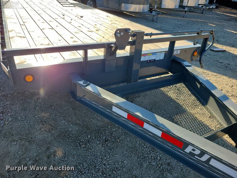 image for item JG9422 2021 PJ  equipment trailer