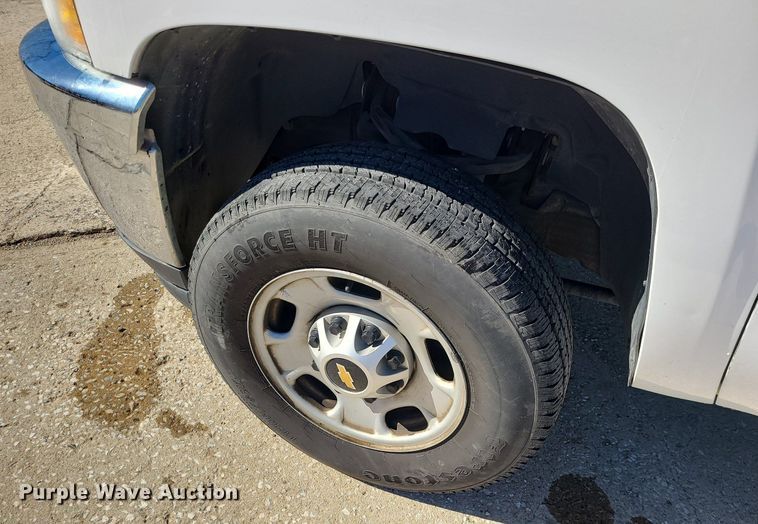 image for item JG9428 2013 Chevrolet Silverado 2500HD  pickup truck