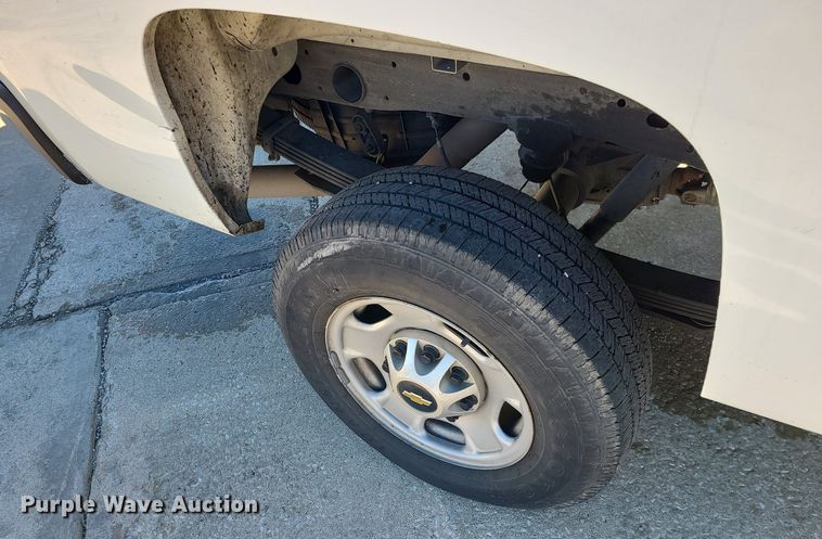 image for item JG9428 2013 Chevrolet Silverado 2500HD  pickup truck