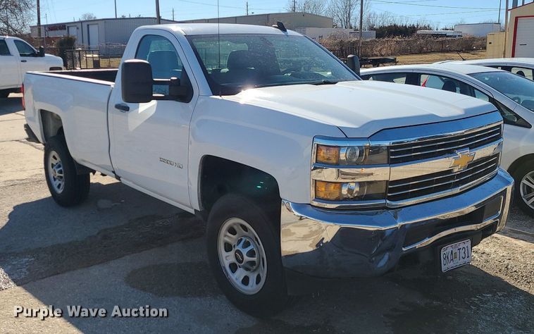 image for item JG9429 2017 Chevrolet Silverado 2500HD  pickup truck