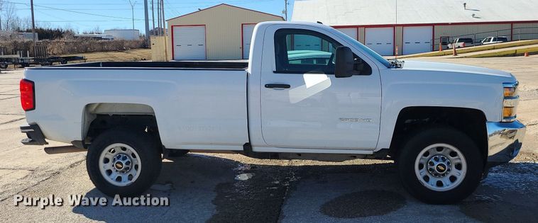 image for item JG9429 2017 Chevrolet Silverado 2500HD  pickup truck