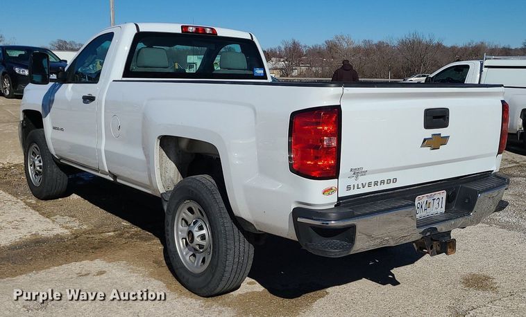 image for item JG9429 2017 Chevrolet Silverado 2500HD  pickup truck