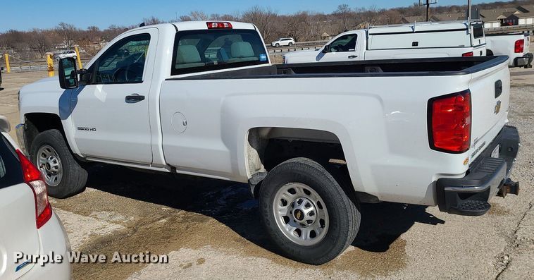 image for item JG9429 2017 Chevrolet Silverado 2500HD  pickup truck