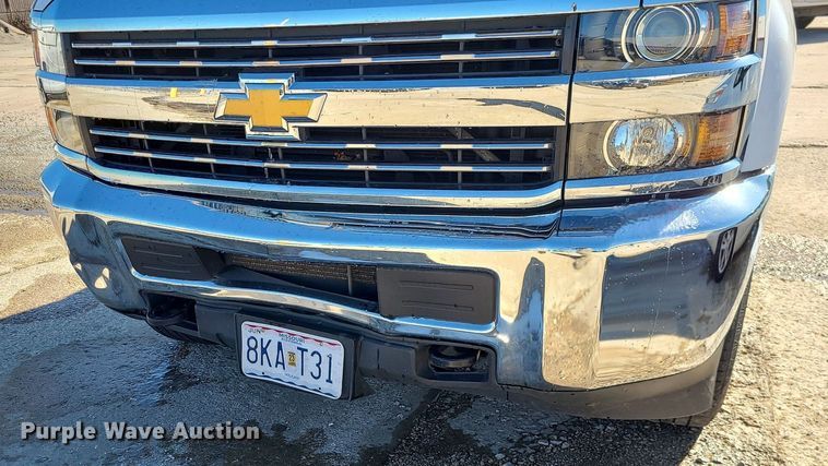 image for item JG9429 2017 Chevrolet Silverado 2500HD  pickup truck