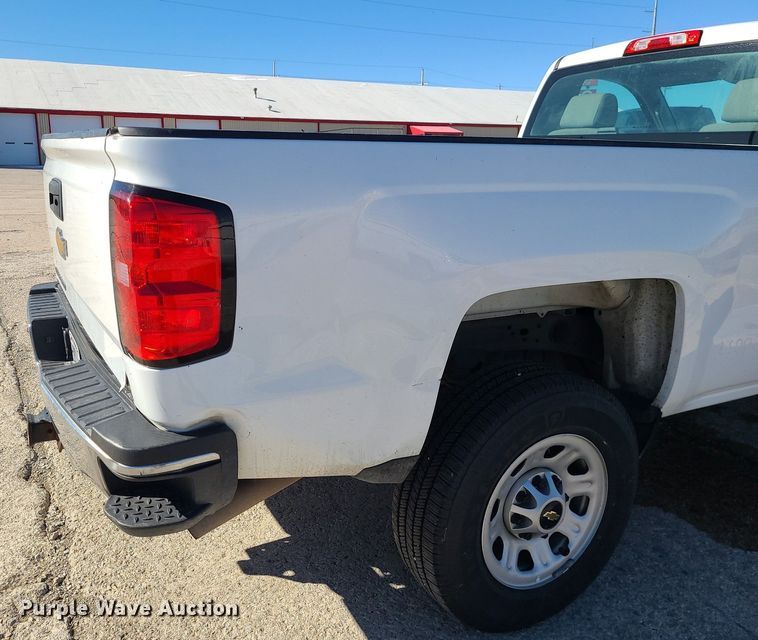 image for item JG9429 2017 Chevrolet Silverado 2500HD  pickup truck