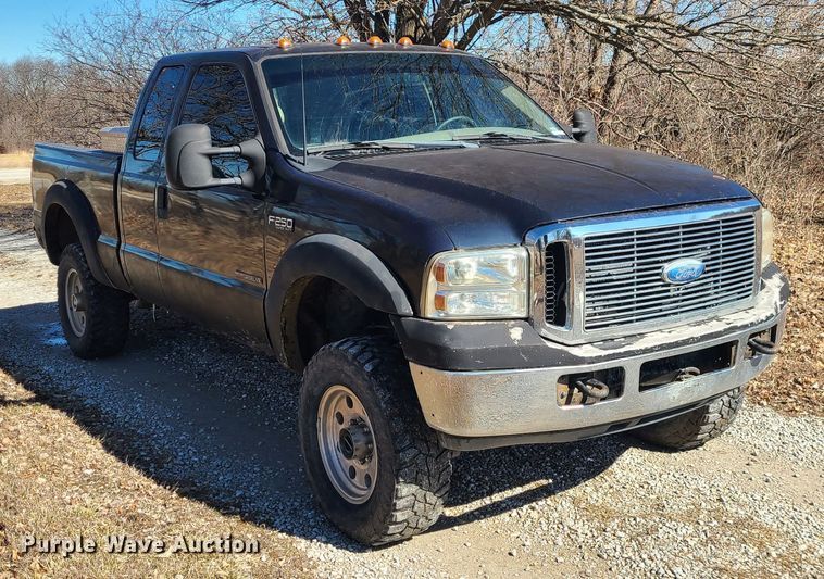 image for item JG9432 2000 Ford F250 Super Duty  SuperCab pickup truck