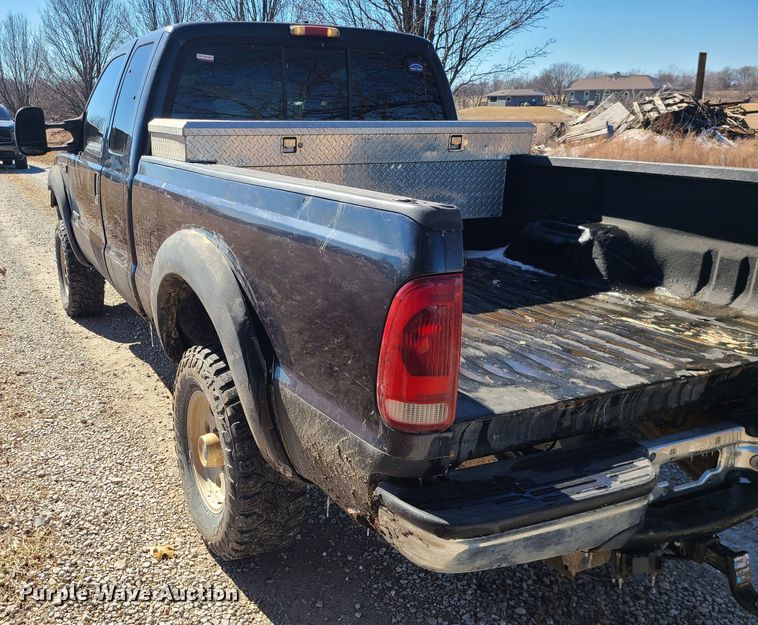 image for item JG9432 2000 Ford F250 Super Duty  SuperCab pickup truck