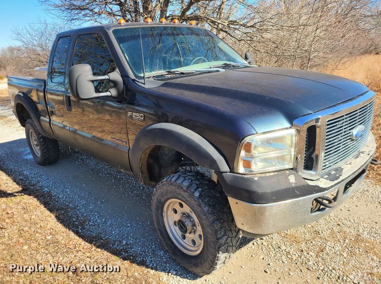 image for item JG9432 2000 Ford F250 Super Duty  SuperCab pickup truck