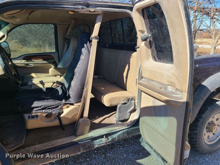 image for item JG9432 2000 Ford F250 Super Duty  SuperCab pickup truck