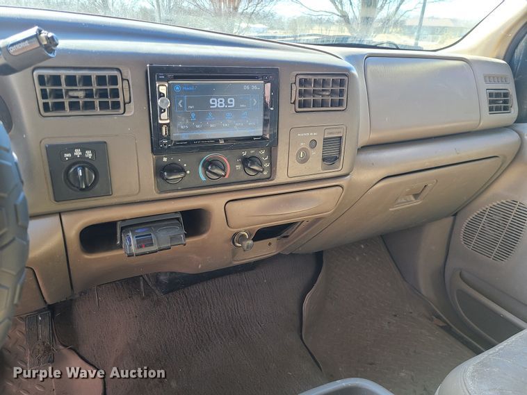 image for item JG9432 2000 Ford F250 Super Duty  SuperCab pickup truck