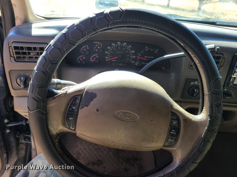 image for item JG9432 2000 Ford F250 Super Duty  SuperCab pickup truck