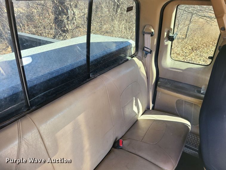 image for item JG9432 2000 Ford F250 Super Duty  SuperCab pickup truck