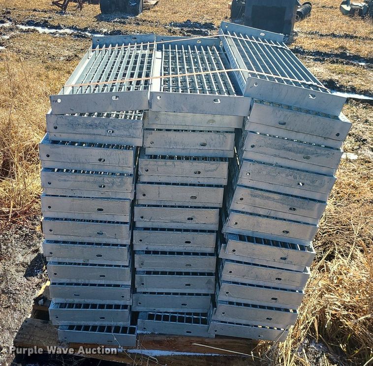 image for item JG9434 (60) stair treads