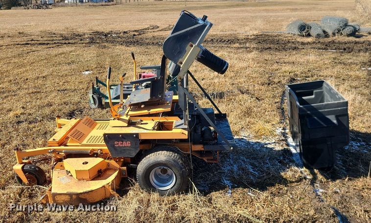 image for item JG9435 (2) mowers