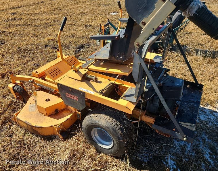 image for item JG9435 (2) mowers