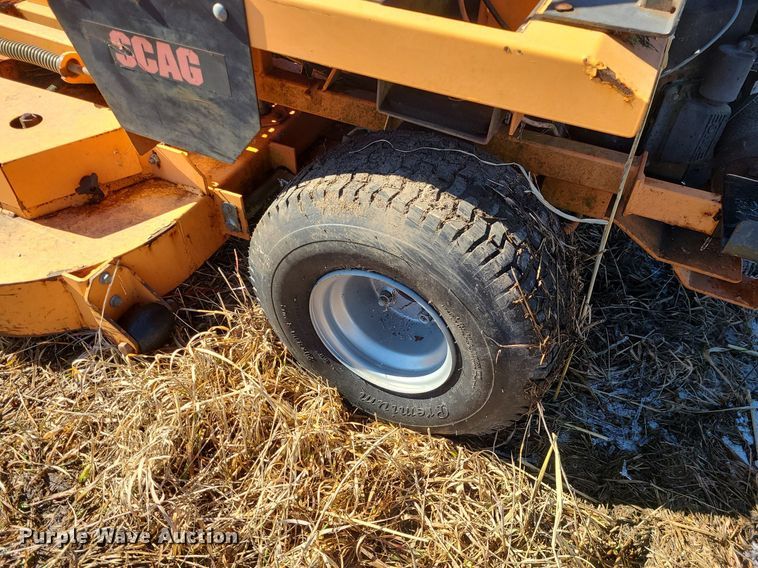 image for item JG9435 (2) mowers