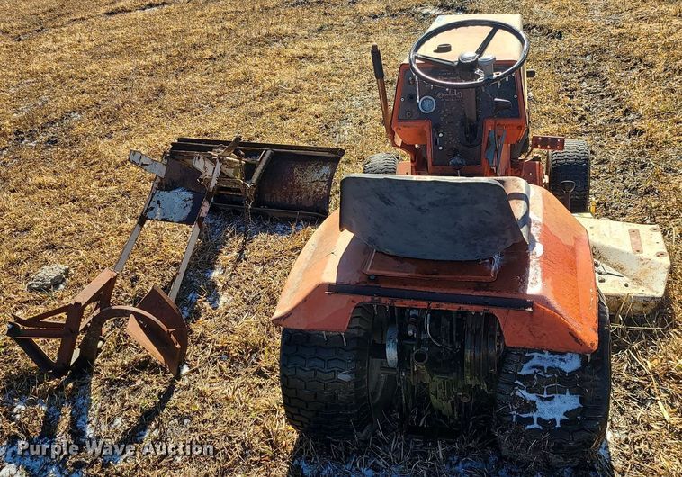 image for item JG9436 Allis Chalmers 416S  lawn mower
