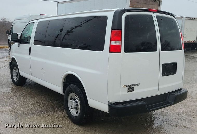 image for item JG9442 2017 Chevrolet Express 2500  van