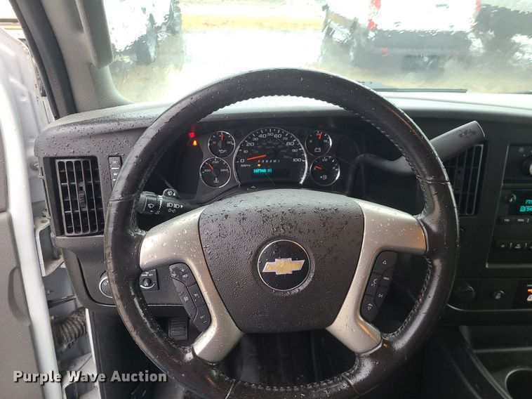 image for item JG9442 2017 Chevrolet Express 2500  van