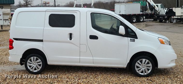image for item JG9443 2019 Nissan NV200  van