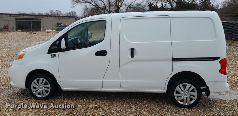 image for item JG9443 2019 Nissan NV200  van