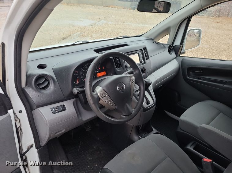image for item JG9443 2019 Nissan NV200  van