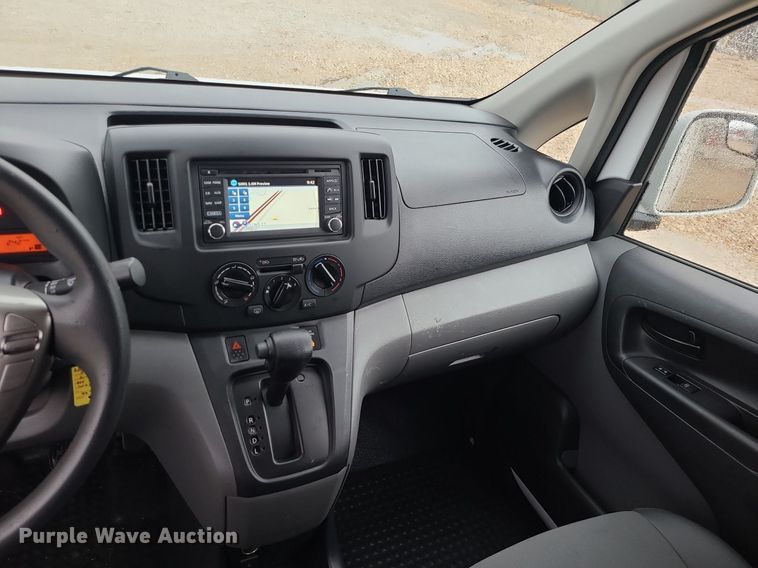 image for item JG9443 2019 Nissan NV200  van