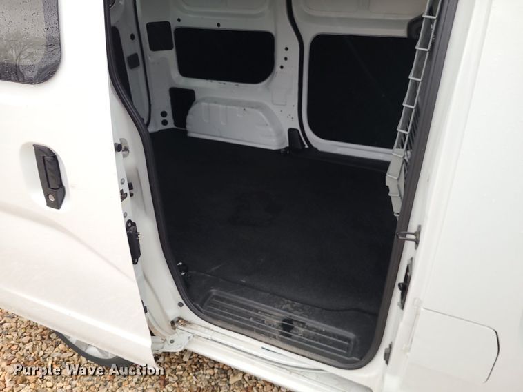 image for item JG9443 2019 Nissan NV200  van