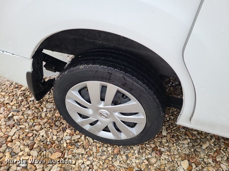 image for item JG9443 2019 Nissan NV200  van